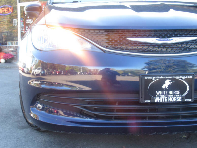 2020 Chrysler Voyager LX