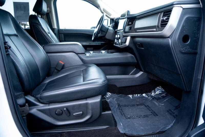 2023 Ford Expedition XLT