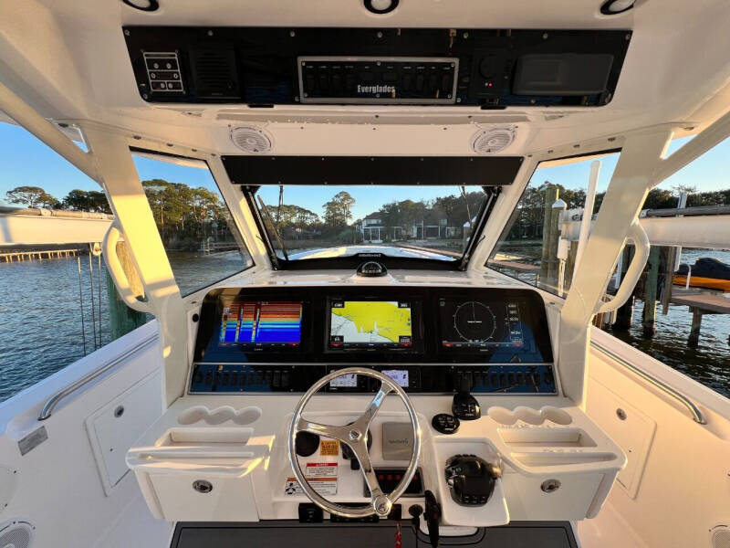 2017 Everglades 435CC