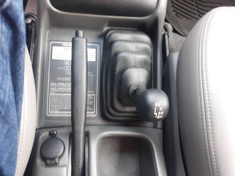 2003 Chevrolet Tracker LT