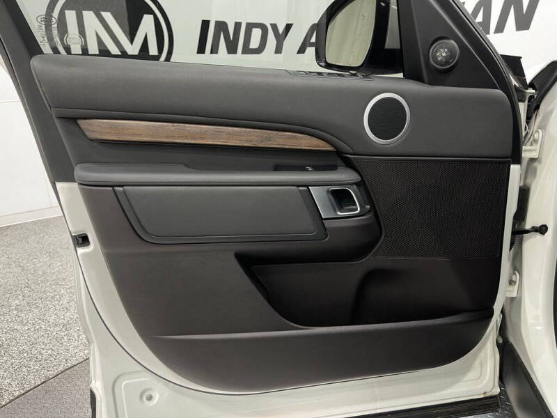 2017 Land Rover Discovery SE