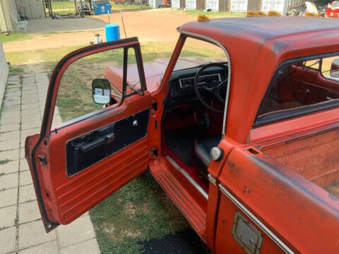 1969 Dodge D200 Pickup