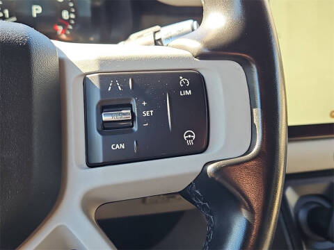 2022 Land Rover Defender 110 X-Dynamic SE