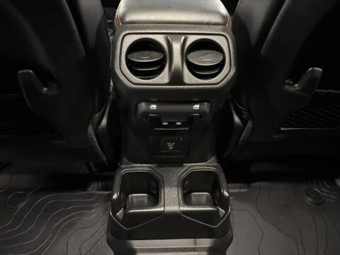 2024 Jeep Gladiator