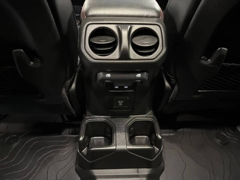2024 Jeep Gladiator