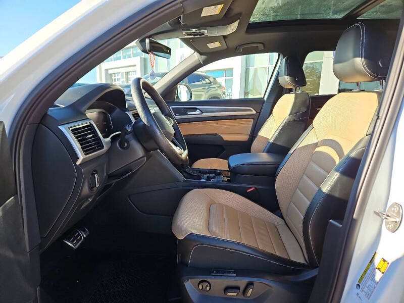 2022 Volkswagen Atlas Cross Sport V6 SEL Premium R-Line 4Motion