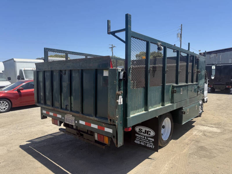 2007 Isuzu NPR