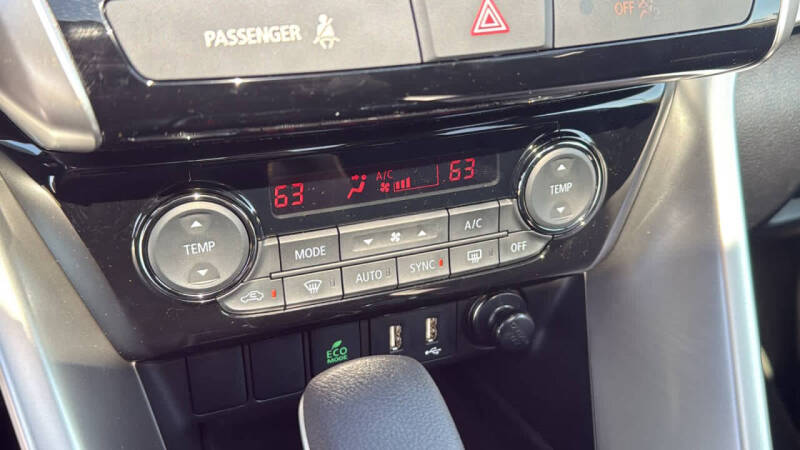 2025 Mitsubishi Eclipse Cross SE