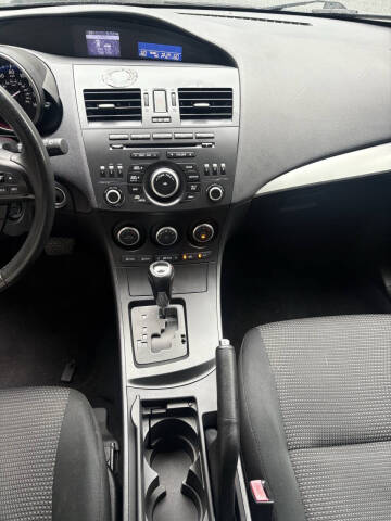 2013 Mazda MAZDA3 i Touring