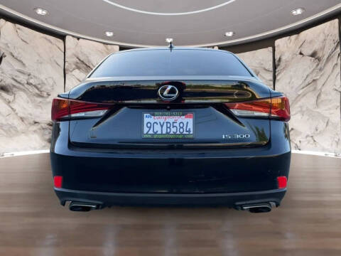 2020 Lexus IS 300