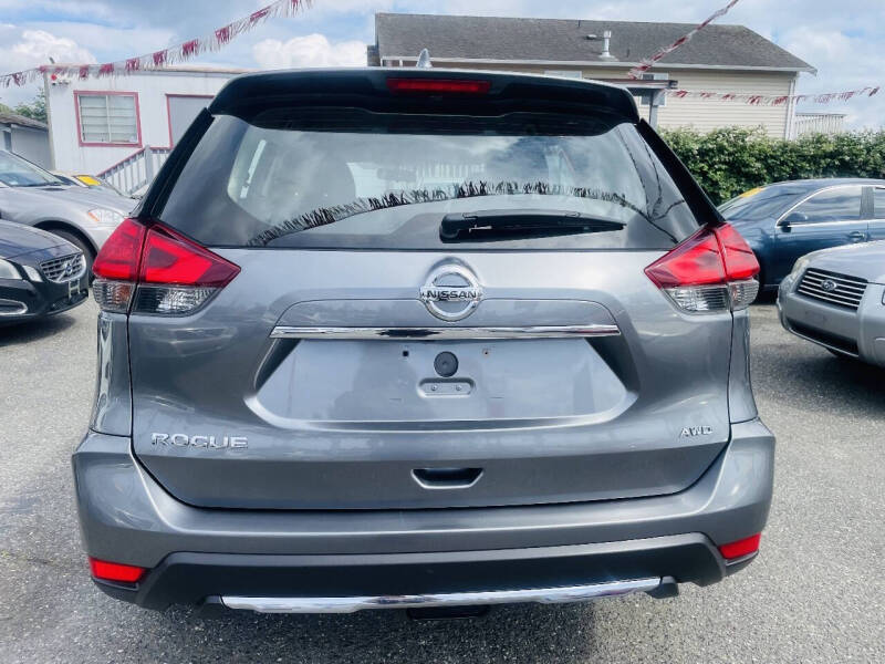 2017 Nissan Rogue S
