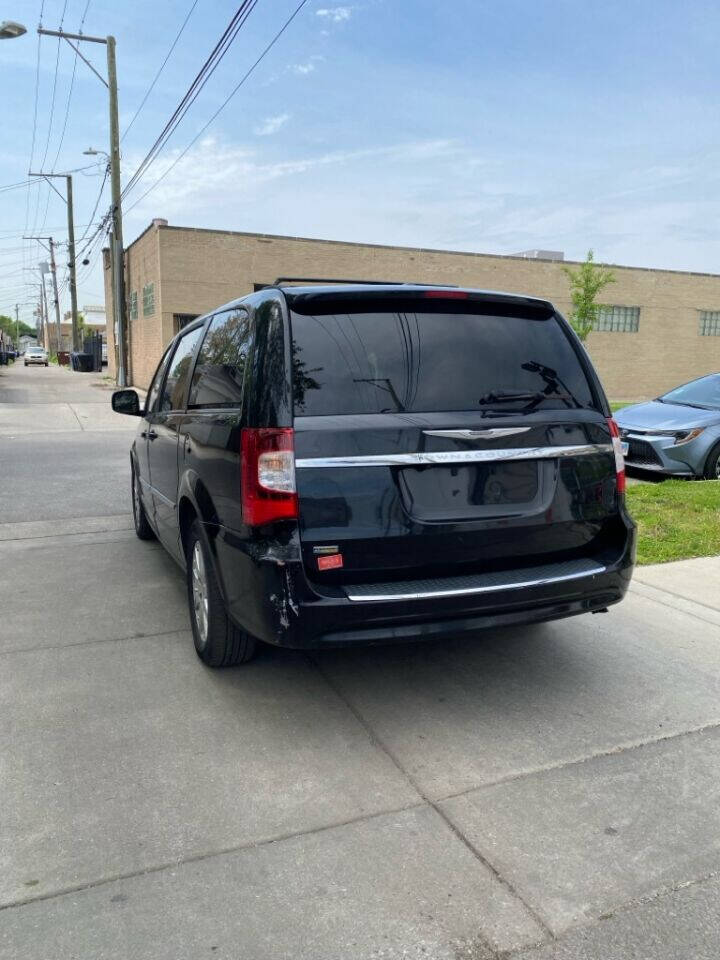 2013 Chrysler Town and Country for sale at Macks Motor Sales in Chicago, IL