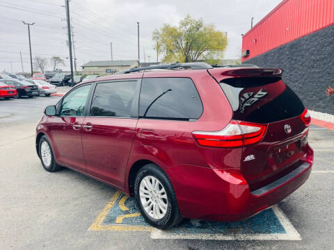 2015 Toyota Sienna