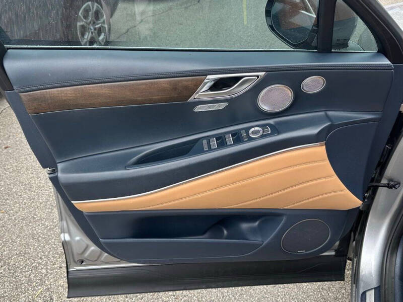 2023 Genesis GV80 2.5T