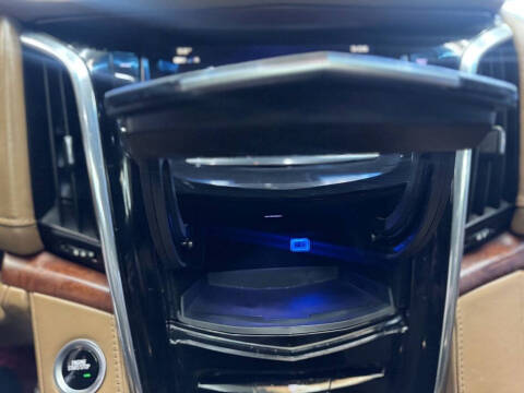 2017 Cadillac Escalade ESV Platinum