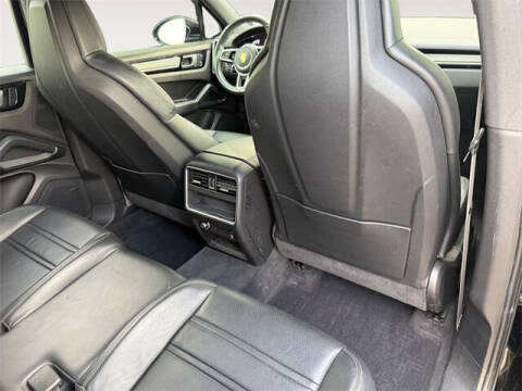 2023 Porsche Cayenne