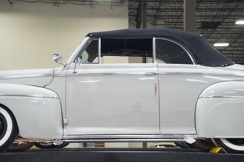 1946 Ford Super Deluxe