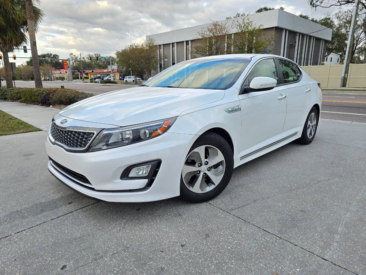 2014 Kia Optima Hybrid for sale at Bascarshop in Tampa, FL