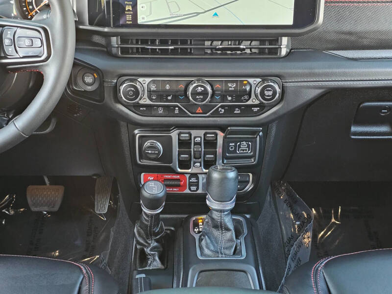 2024 Jeep Gladiator