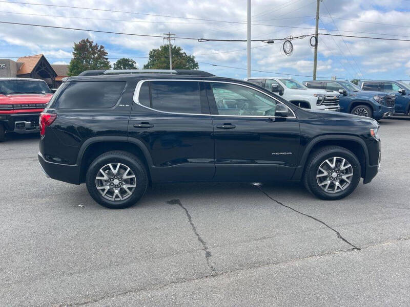 2023 GMC Acadia SLE