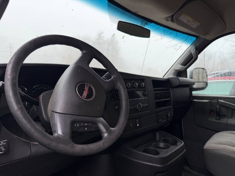 2017 GMC Savana 2500