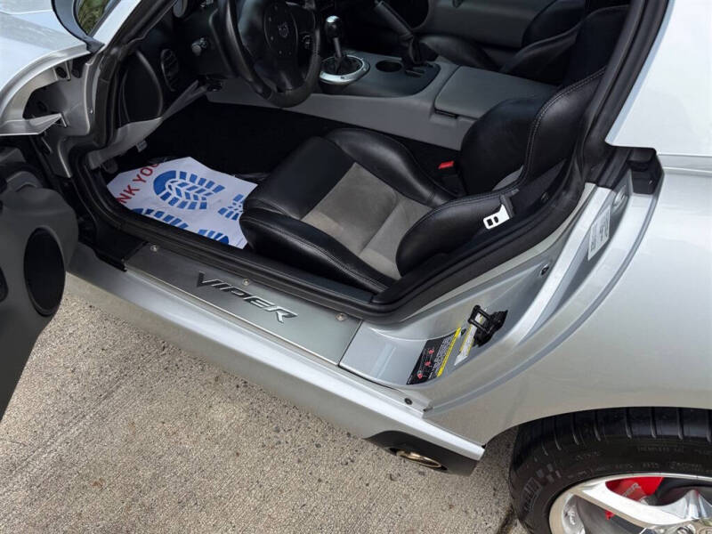 2010 Dodge Viper SRT-10