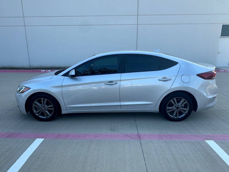 2018 Hyundai Elantra