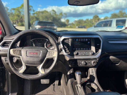 2017 GMC Acadia SLT-1