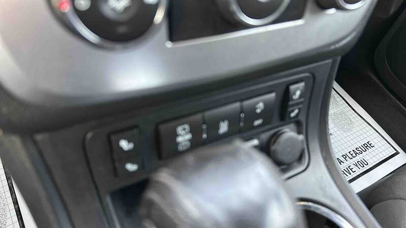 2016 GMC Acadia SLE-2