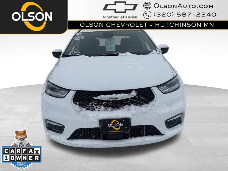 2024 Chrysler Pacifica Touring L