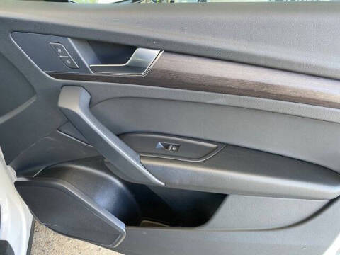 2024 Audi Q5 e quattro S line Premium 55 TFSI