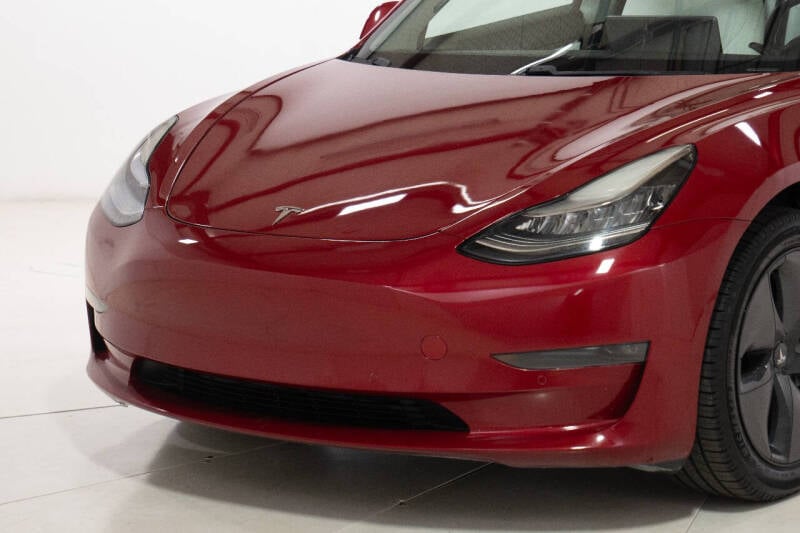 2019 Tesla Model 3 Base photo 9