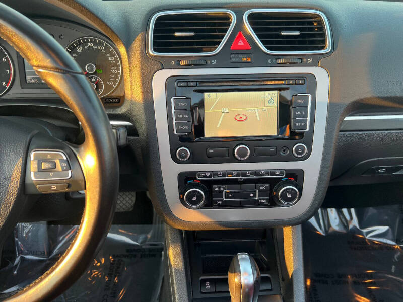 2012 Volkswagen Eos Executive SULEV