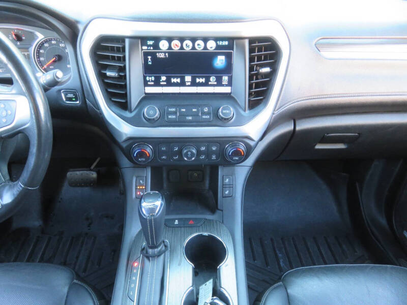 2019 GMC Acadia SLT-1