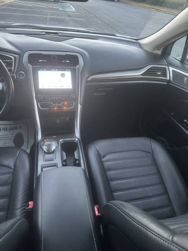 2017 Ford Fusion Hybrid SE