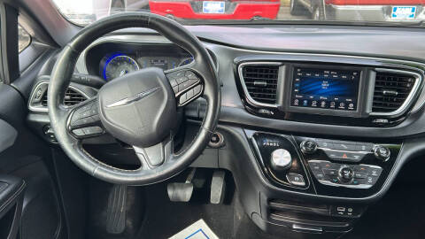 2019 Chrysler Pacifica Touring Plus