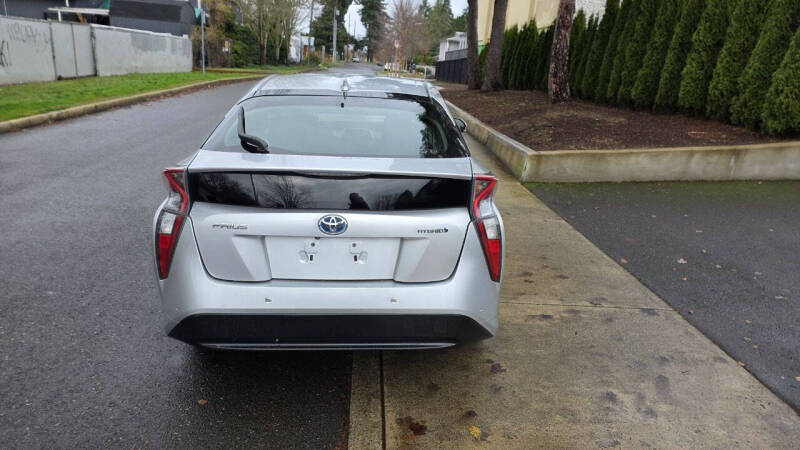 2018 Toyota Prius Two