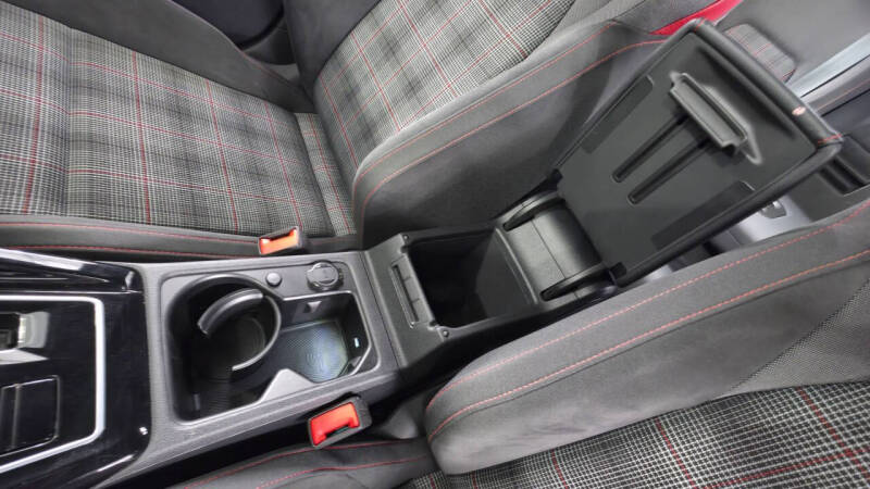 2023 Volkswagen Golf GTI S