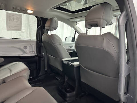 2025 Toyota Sienna
