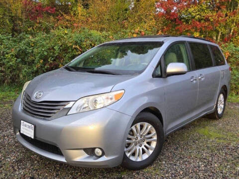 2012 Toyota Sienna XLE 8-Passenger