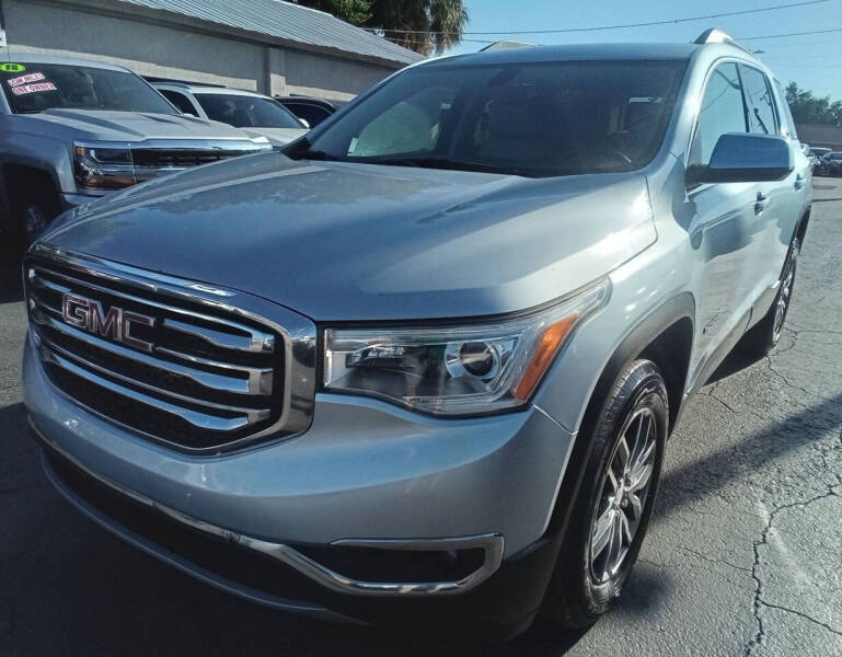 2017 GMC Acadia SLT-1