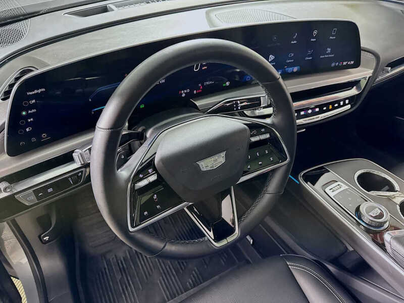 2024 Cadillac LYRIQ Sport 1