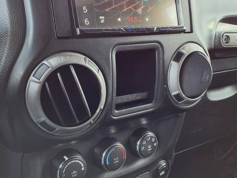 2013 Jeep Wrangler Unlimited Freedom Edition