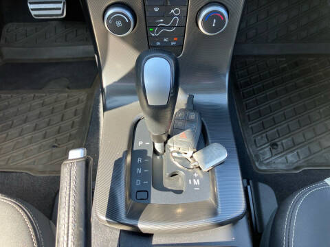 2011 Volvo C30 T5 R-Design