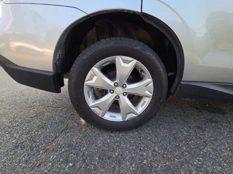 2015 Subaru Forester 2.5i