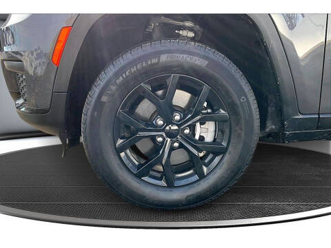 2024 Jeep Grand Cherokee L Altitude