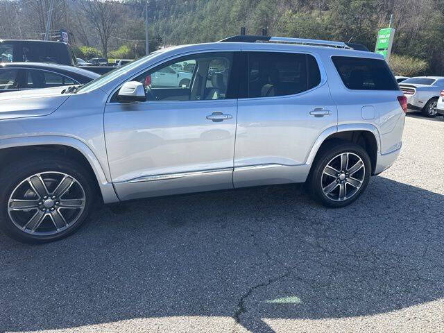 2019 GMC Acadia Denali
