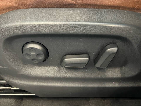 2011 Audi Q5 3.2 quattro Premium Plus