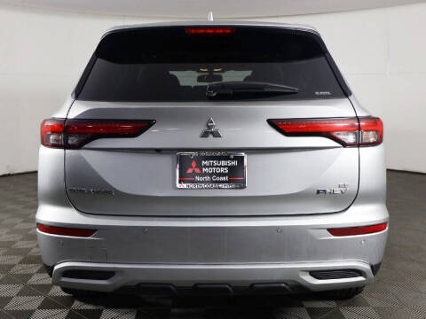 2024 Mitsubishi Outlander PHEV SE
