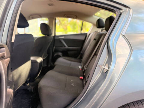 2012 Mazda MAZDA3 i Touring